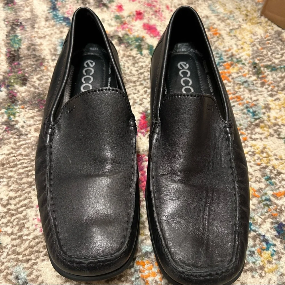 Ecco men’s casual driving loafers black size 12. Arch support & cushioned!
